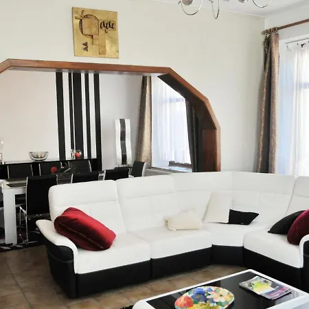 Cozy Holiday In With Sauna Hébergement de vacances